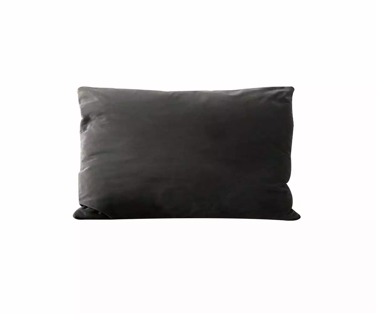 B12 Joei Velvet Lumbar Pillow 3 B12 Joei Velvet Lumbar Pillow - Image 3