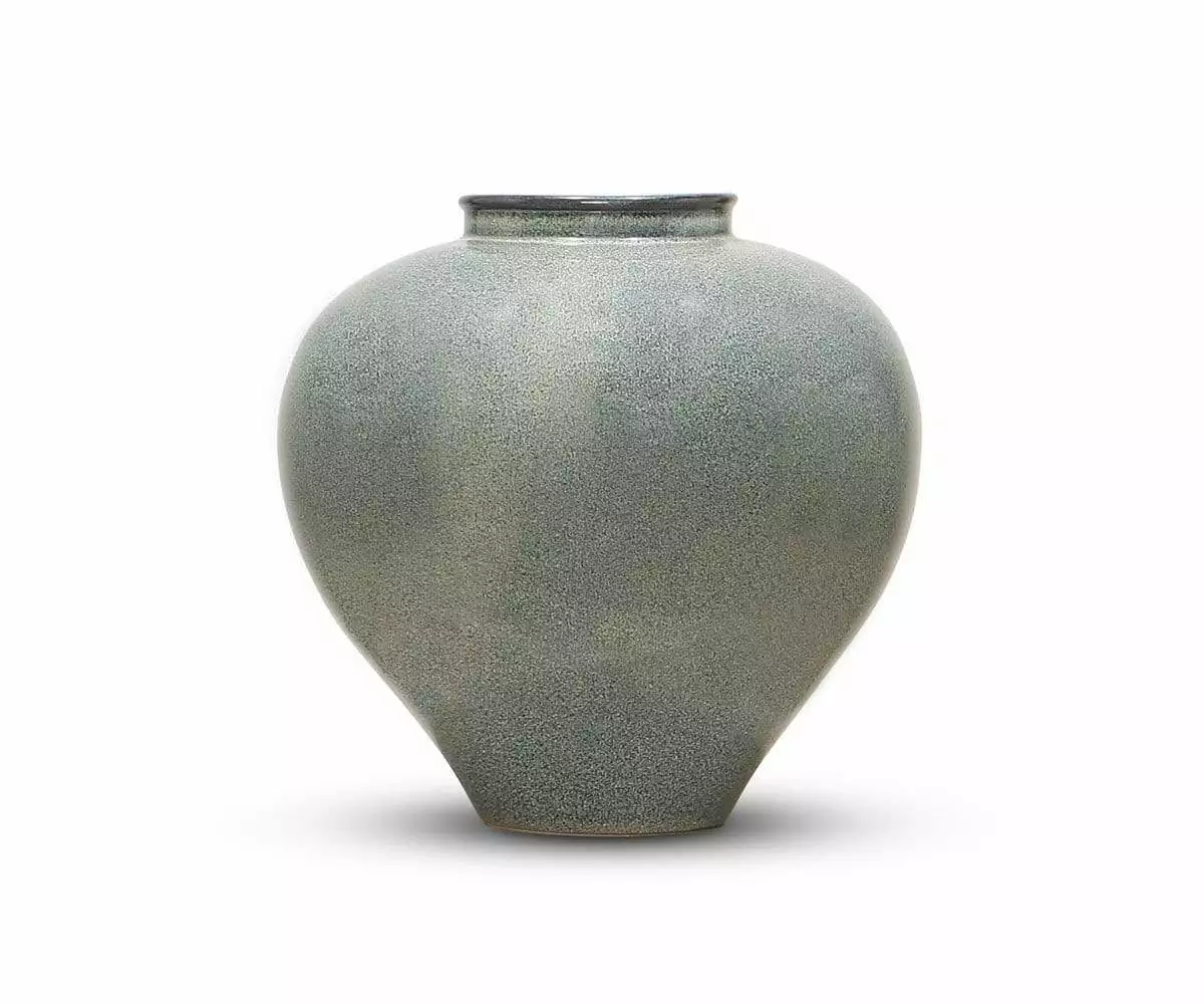 Q05 Glama Pot 1 Q05 Glama Pot