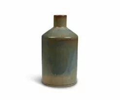 Q05 Glama Bottle Vases